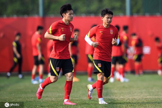巨乳magnet:?xt=urn:btih: